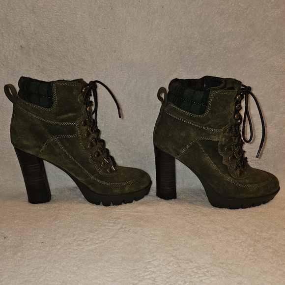 NINE WEST Army Green and Plaid Lace Up High Heel Ankle Boots - Picture 5 of 9